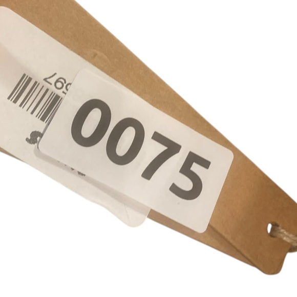 NWT SKIMS wireless form t shirt bra CLAY Size 36A - Picture 4 of 4